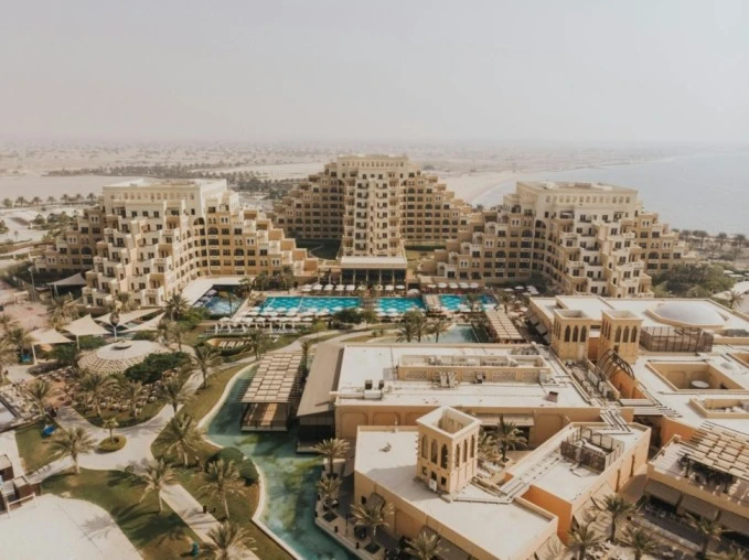 pexels-kadiravsarr-14749844 (1) (1) (1) (1) (1)